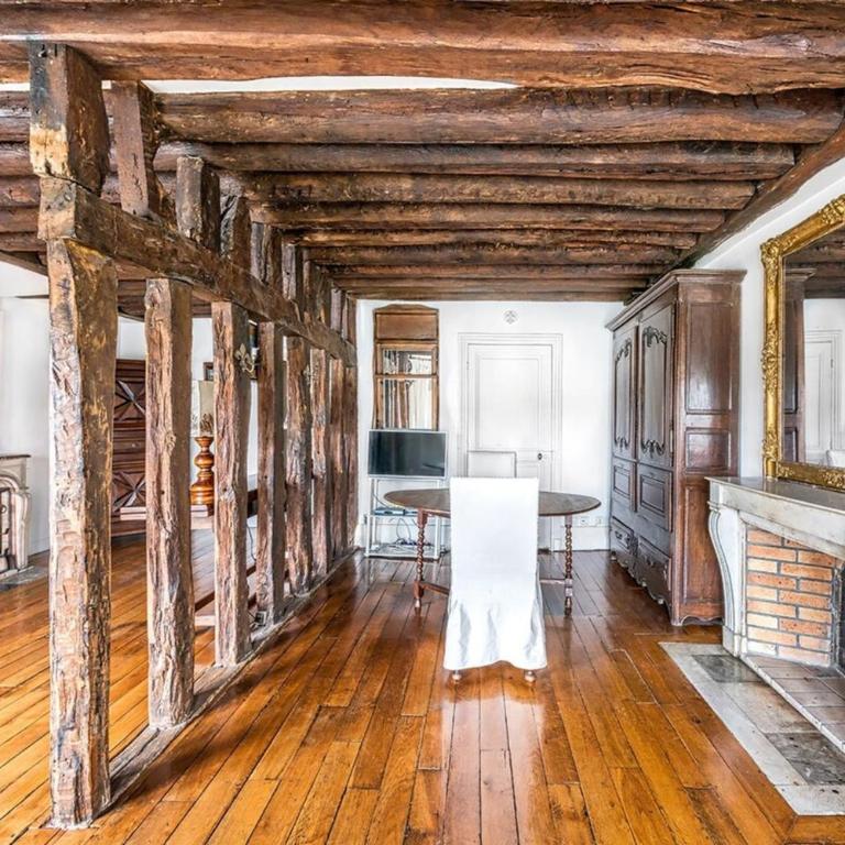 Ile Saint Louis - Quai d'Orleans 2bdr by B'Your Home - Appartement 2 Chambres - 4