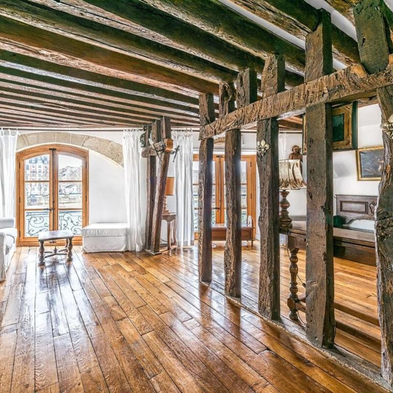 Ile Saint Louis - Quai d'Orleans 2bdr by B'Your Home - Appartement 2 Chambres - 12