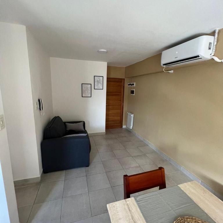 Departamento Amoblado Zona Shopping Alto Noa - Apartamento de 1 dormitorio - 2