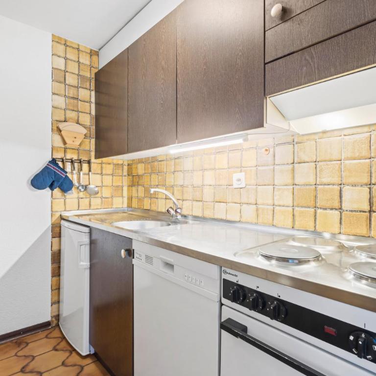 Eden Roc 23 - 4 pers - pres des pistes - Two-Bedroom Apartment - 16