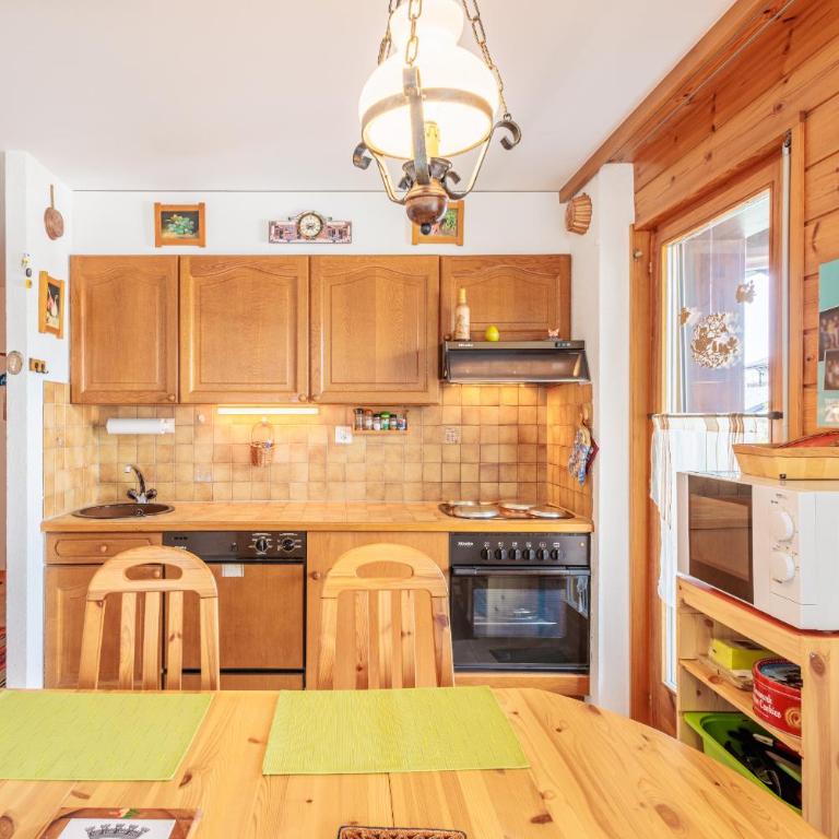 Baccara E4 - 4 pers - centre station - Standard Apartment - 6
