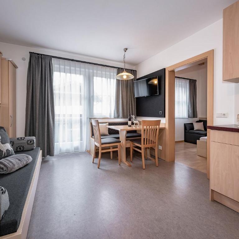 Appartements Bäckhof - Apartment mit Balkon - 2