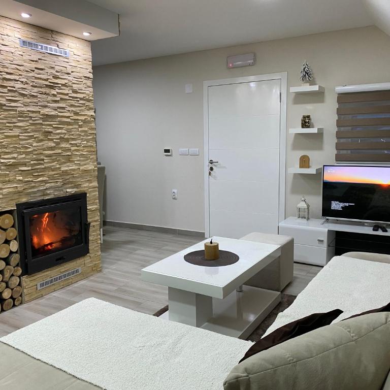 Ena lux Divčibare - Apartman sa 2 Spavaće Sobe - 3