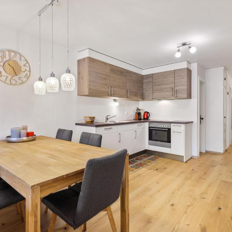 Les Platanes F1 - 6 pers - centre - Apartment mit 3 Schlafzimmern - 8