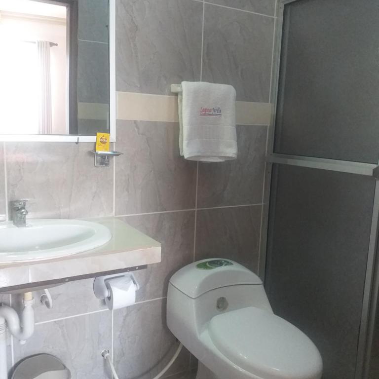 L J - Double or Twin Room - 4