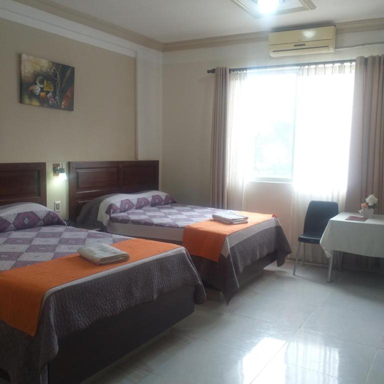 L J - Double or Twin Room - 5