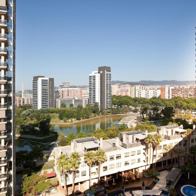 Akira Flats Diagonal Mar Apartments - Four-Bedroom Apartment with Sea View - 10th Floor - 27