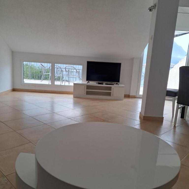 Apartments Pejanović - Comfort One-Bedrom Apartment with Terrace and Sea View - 15