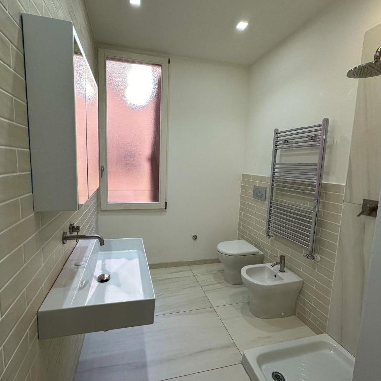 whouse large suite apartment indipendenza - Appartamento - 3