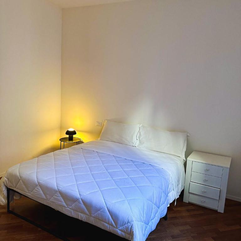 whouse large suite apartment indipendenza - Appartamento - 18