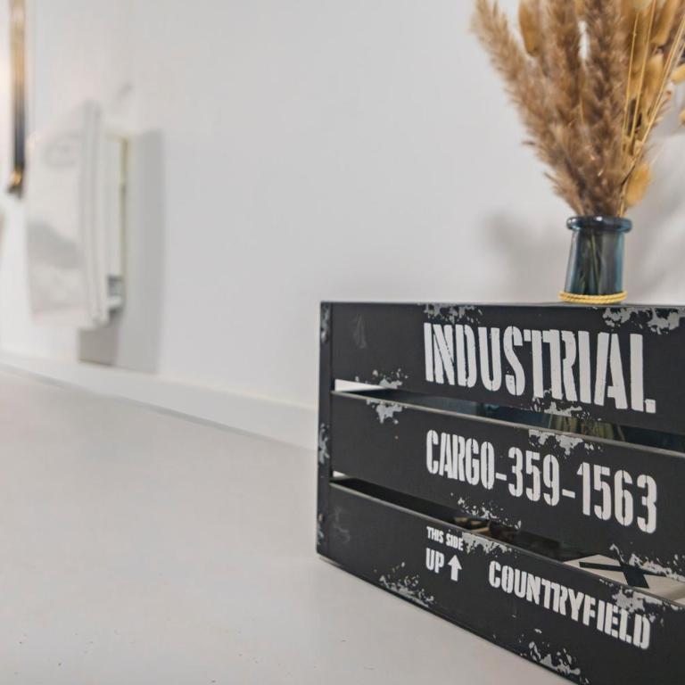 L'industriel - billard et home cinéma - hyper centre - Three-Bedroom Apartment - 31