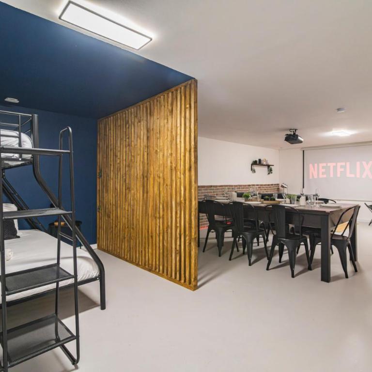 L'industriel - billard et home cinéma - hyper centre - Three-Bedroom Apartment - 38