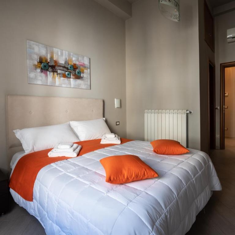 CONTE CAVOUR - Double or Twin Room with Private Bathroom - 4