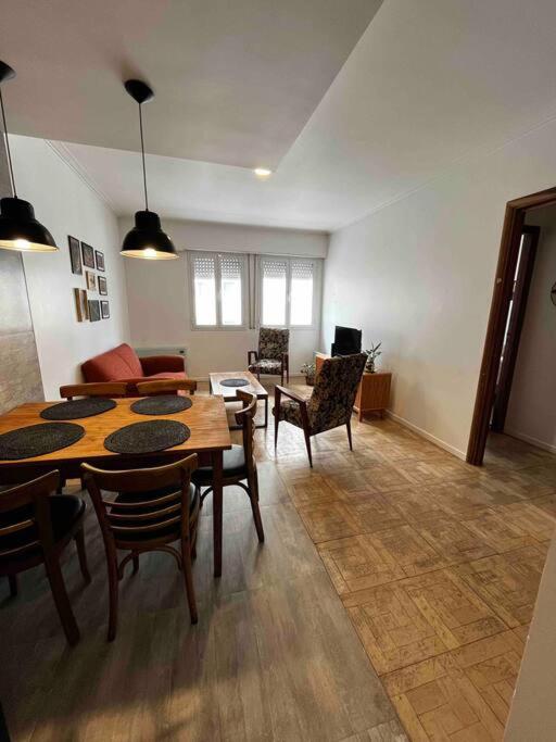 Departamento a una cuadra del mar, entre Playa Varese y Torreón del Monje - Apartamento de 1 dormitorio - 11