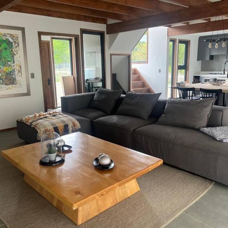 Casa nueva en country pucon con piscina y quincho compartido con casa gemela - Four-Bedroom House - 12