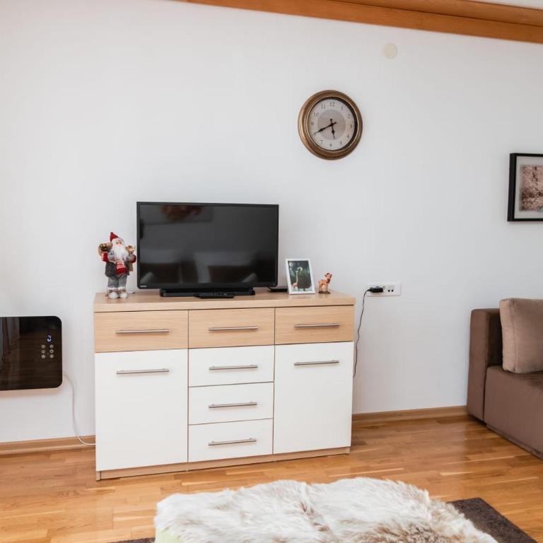 Apartman U152 - One-Bedroom Apartment - 13