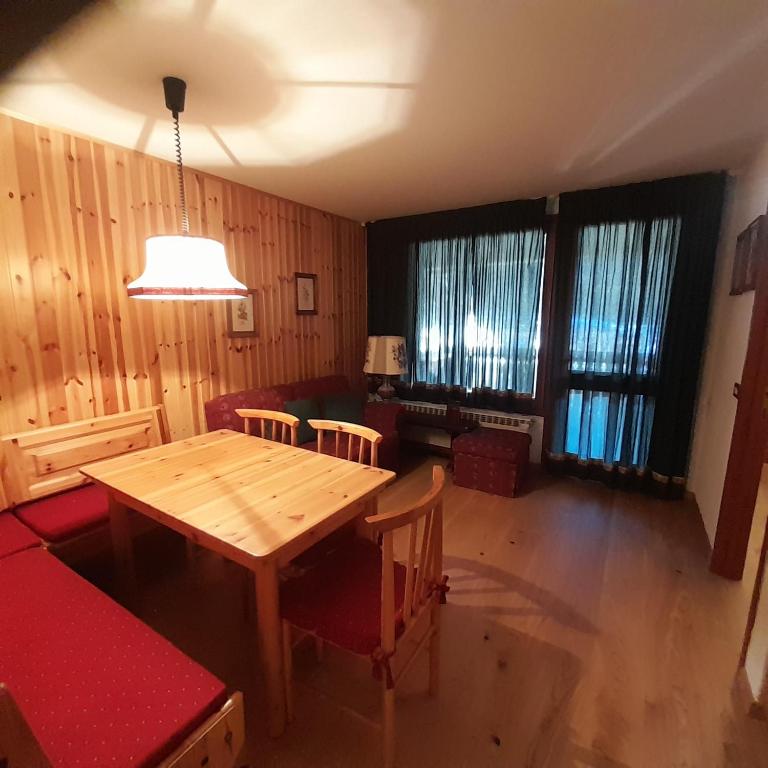Casa Campiglio Centro Piano Alto con Vista - Appartamento con 2 Camere da Letto - 15