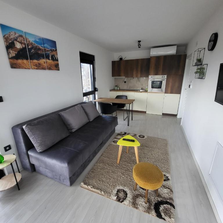 Duos West - One-Bedroom House - 2