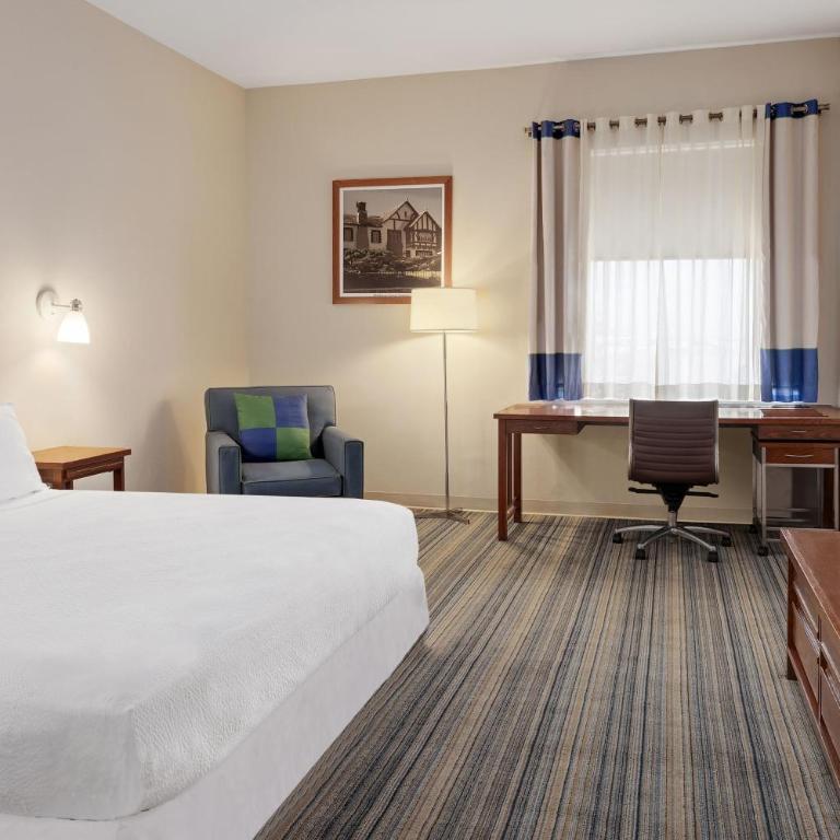 Four Points by Sheraton Monterrey Linda Vista - Deluxe King Room - 4