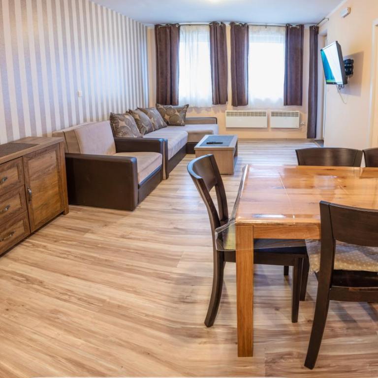 JollyKop Apartments - One-Bedroom Apartment with Mountain View - 21