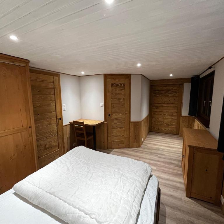 Gite "Les Essis" - Maison 1 Chambre - 17