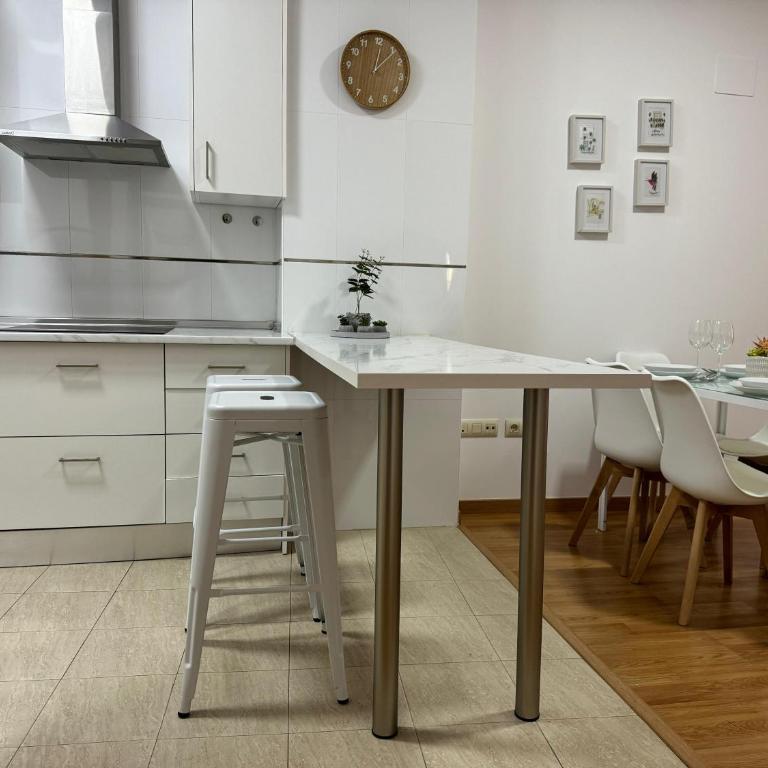 MR Apartamentos 2 - Apartamento de 3 dormitorios - 3