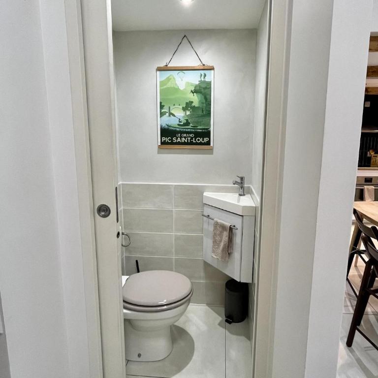 Le Chaptal • Beau T2 • CLIM • Centre Gare St Roch - One-Bedroom Apartment - 16