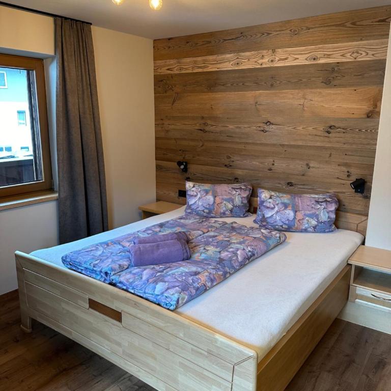 Ferienwohnung Bischofer - Apartment mit 5 Schlafzimmern und Balkon - 41