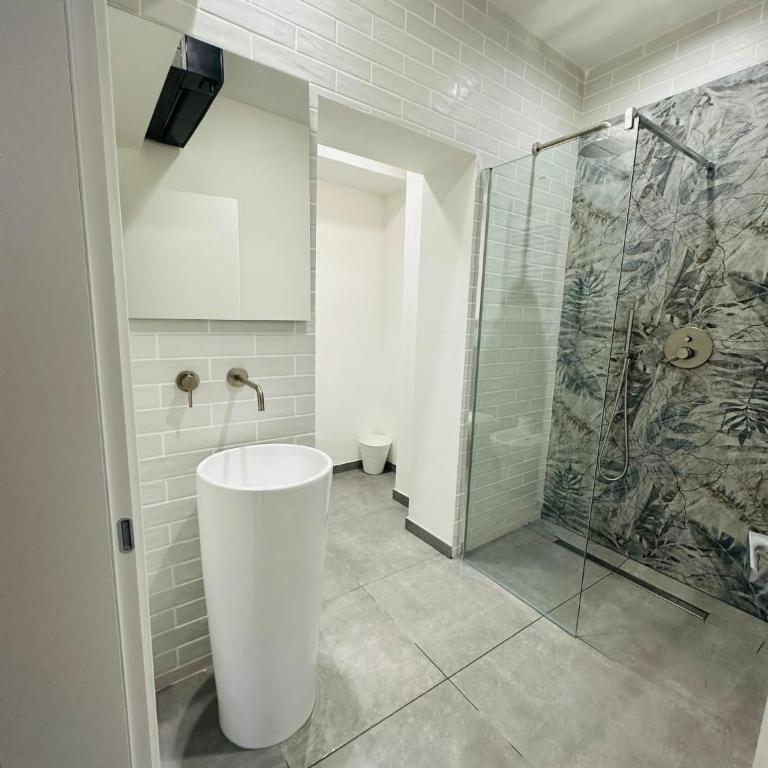 Whouse suite apartament indipendenza - Appartamento con 1 Camera da Letto - 5