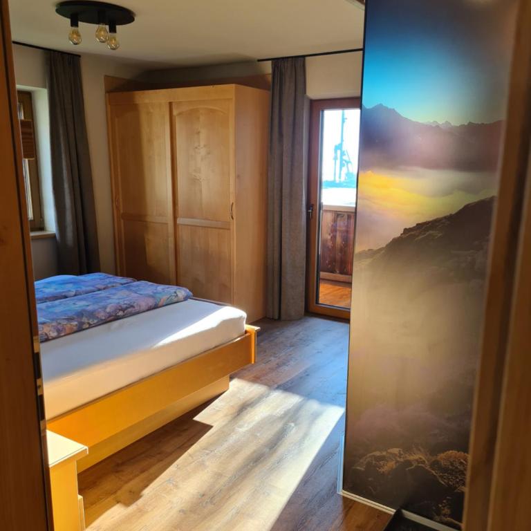 Ferienwohnung Bischofer - Apartment mit 5 Schlafzimmern und Balkon - 48