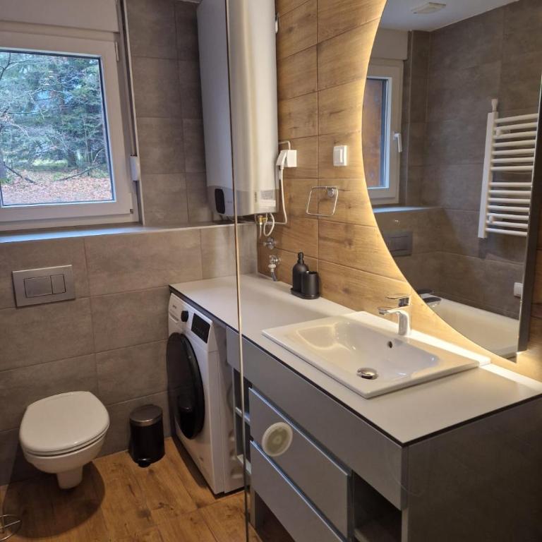 Mountain Dreams - Three-Bedroom Apartment - 25