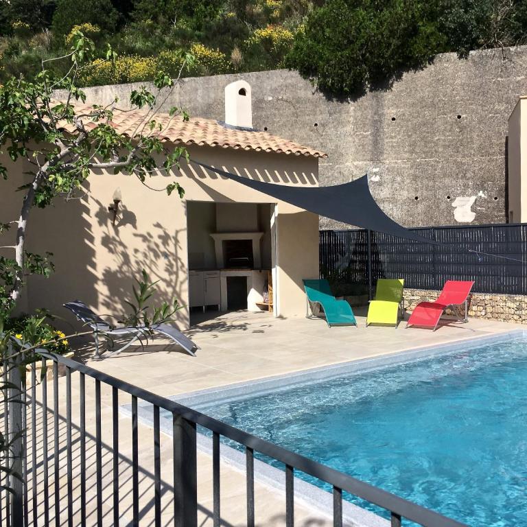 Maison de caractère au coeur de la Provence - Villa - 18