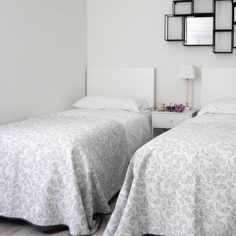 Apartamento en Puerta del Sol 2 - Two-Bedroom Apartment - 13