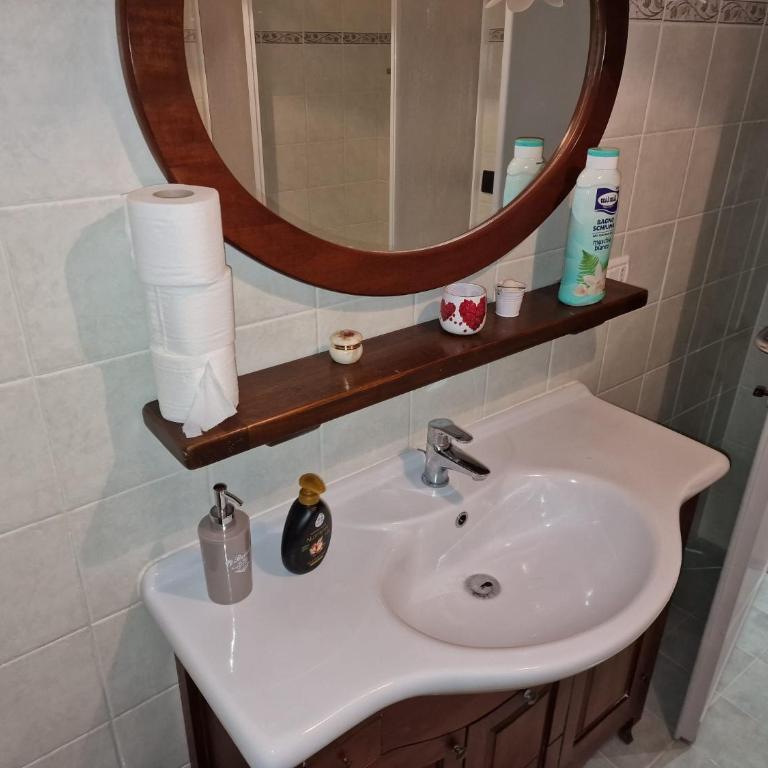Marcella va a Civita - Camera Matrimoniale con Bagno Privato - 2