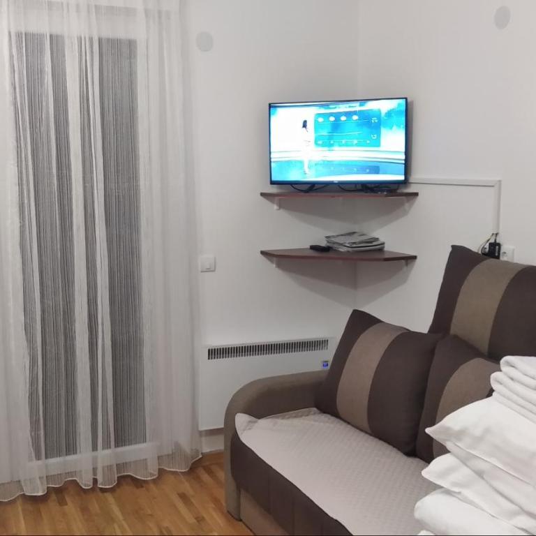 Apartman Studio Lux u Kraljevim Čardacima - Standardni Studio - 12