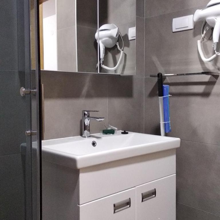 Apartman Studio Lux u Kraljevim Čardacima - Standardni Studio - 15