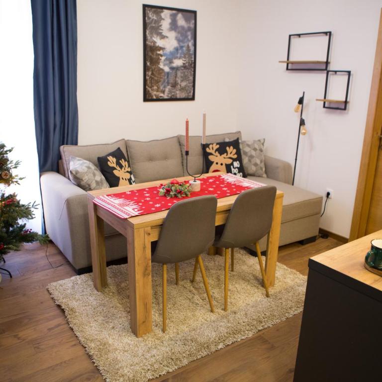 GreenMont Jahorina - Two-Bedroom Apartment - 20