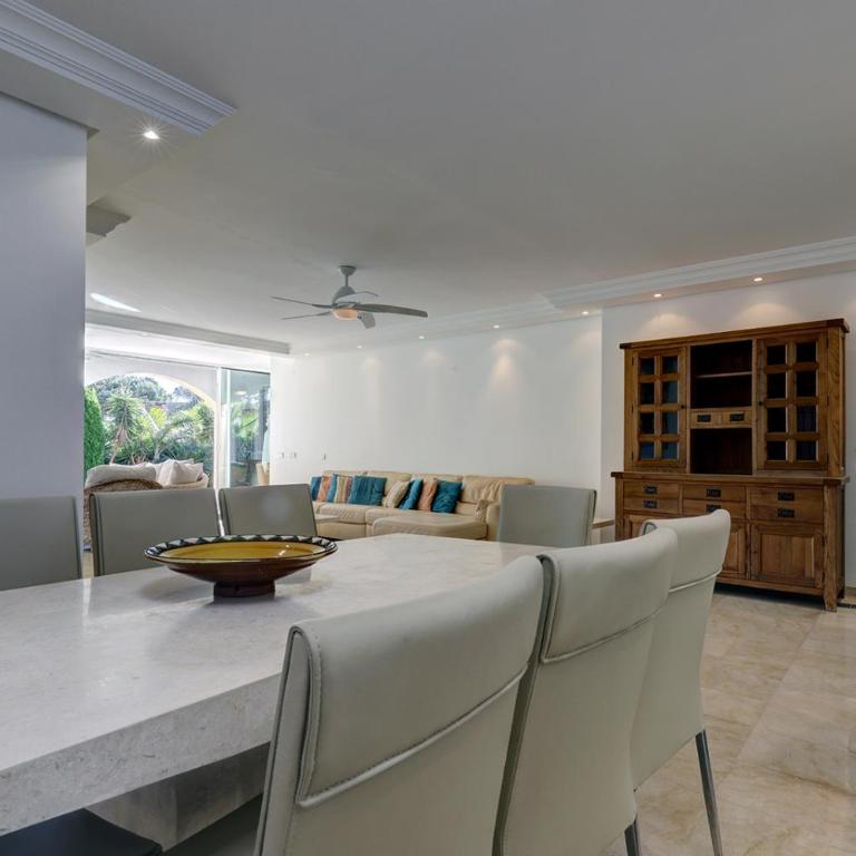 Large Ground Floor Apartment with Private Garden and Beach Access - Casa de 3 dormitorios - 27
