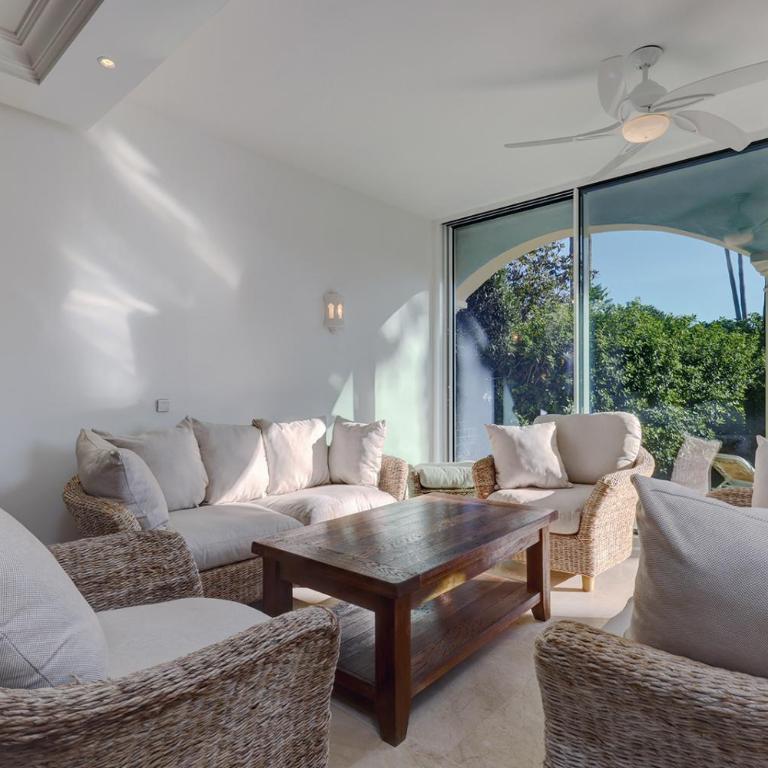 Large Ground Floor Apartment with Private Garden and Beach Access - Casa de 3 dormitorios - 28