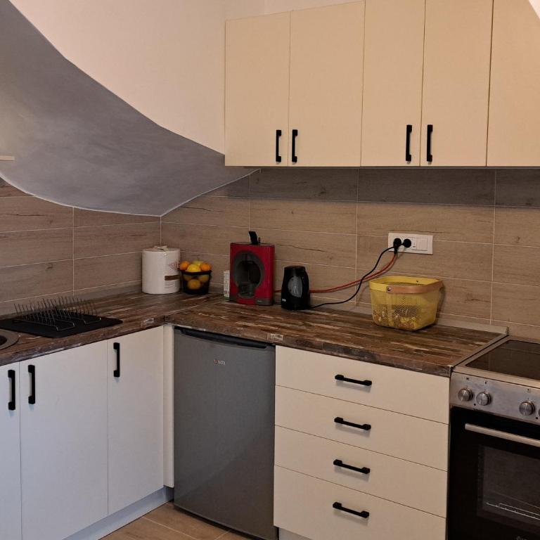 Apartman Yellow Moon Green Hills - One-Bedroom Apartment - 88