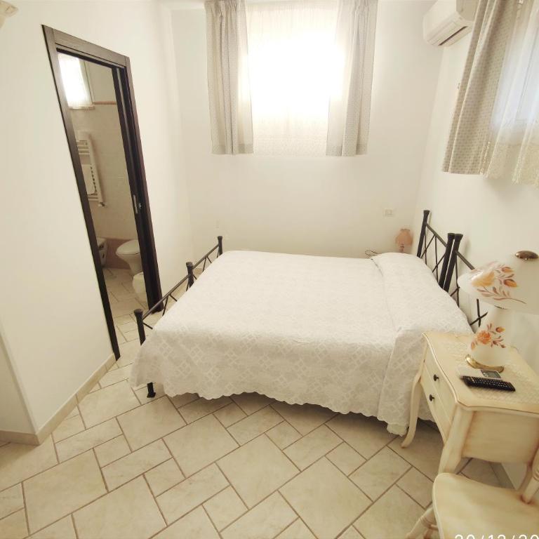 Bed & Breakfast dei Colli - Camera Matrimoniale con Bagno Privato - 2