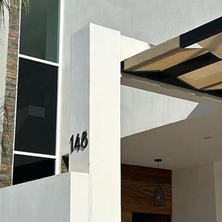 Casa con alberca propia en fraccionamiento coronado - Three-Bedroom House - 54