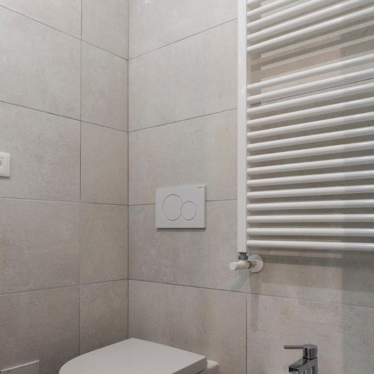 A due passi dal Colosseo - Appartamento con 2 Camere da Letto - 11
