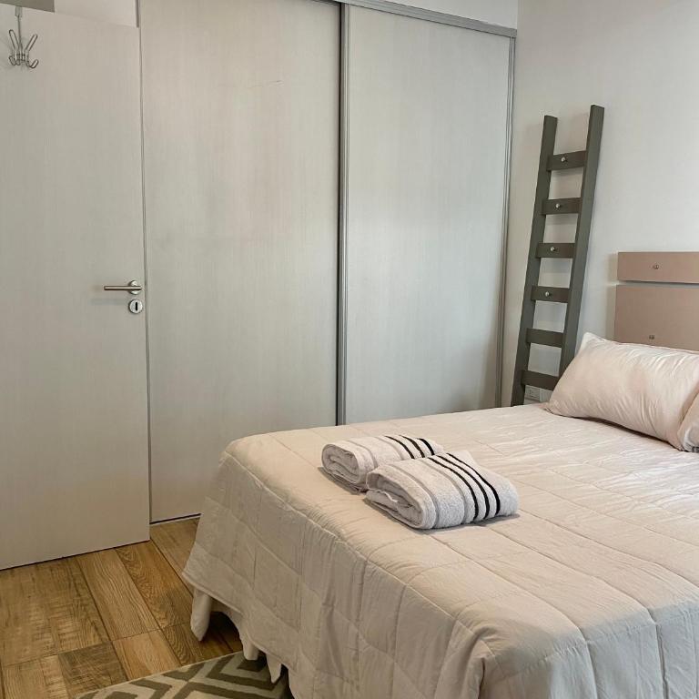 Lake Towers Suite - One-Bedroom Apartment - 9