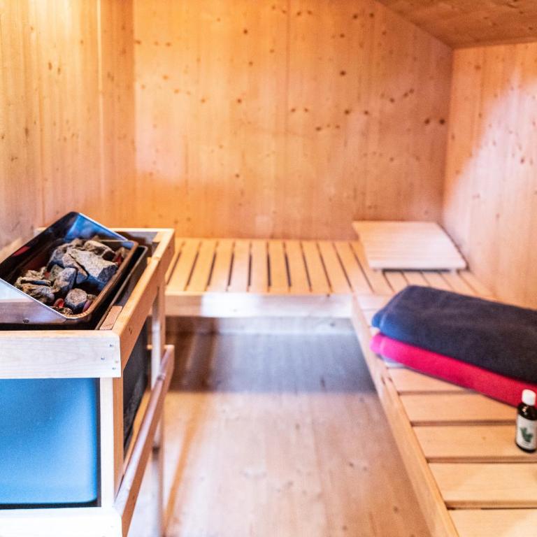 1A Chalet Rast - Wandern, Grillen, Traumblick, Indoor Sauna - Haus mit 2 Schlafzimmern - 3