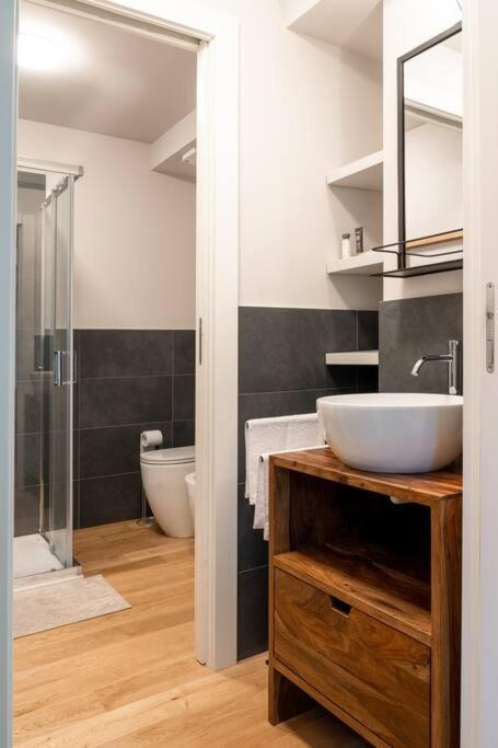 Luxury Loft on Two Levels - Appartamento con 1 Camera da Letto - 6