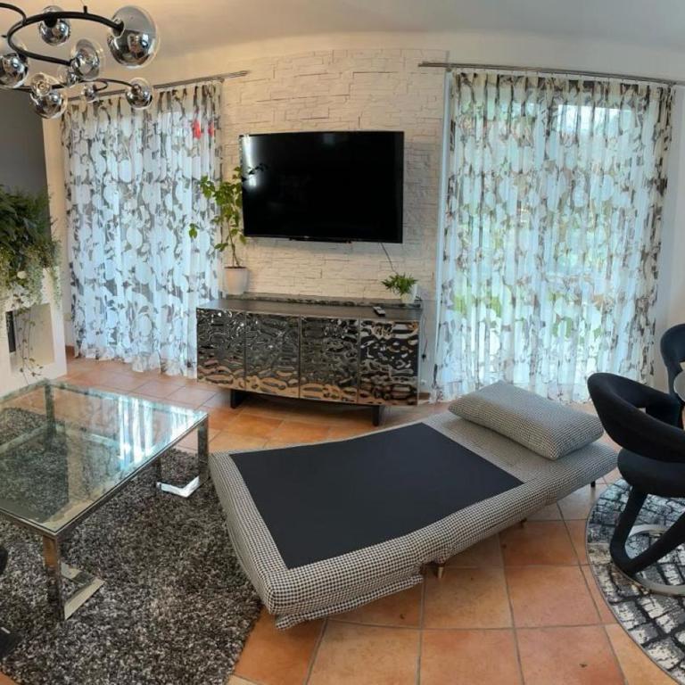 Haus Schmidhuber Ferienwohnung 5 mit Garten und sonniger Terrasse - Apartment mit 1 Schlafzimmer - 18