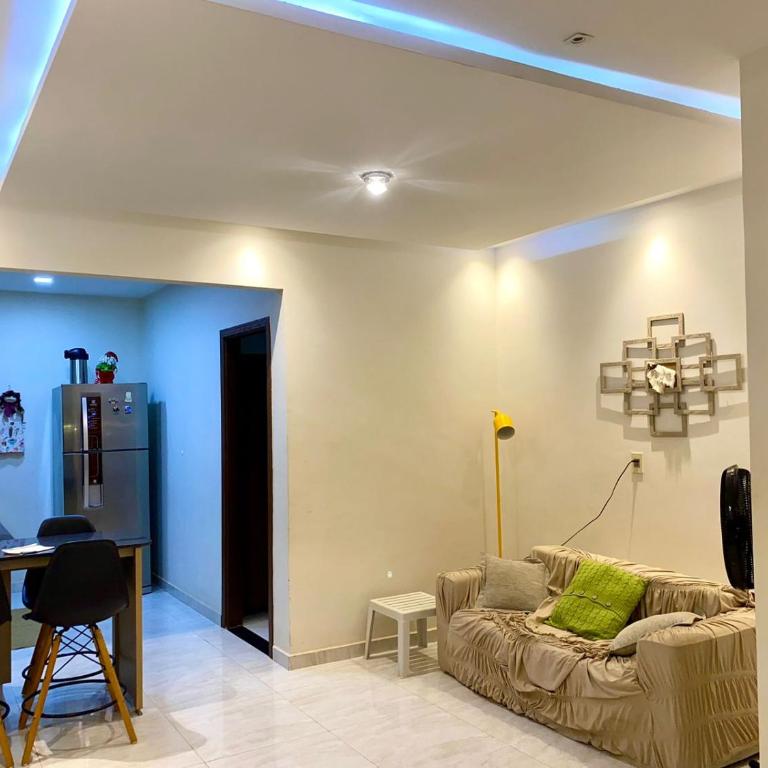 Apartamento RR Agradable y Moderno c 2 dormitorios y estacionamiento interno techado - Two-Bedroom Apartment - 12