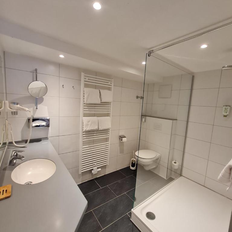 Familienhotel Löwen - Familienzimmer mit Bergblick - 2