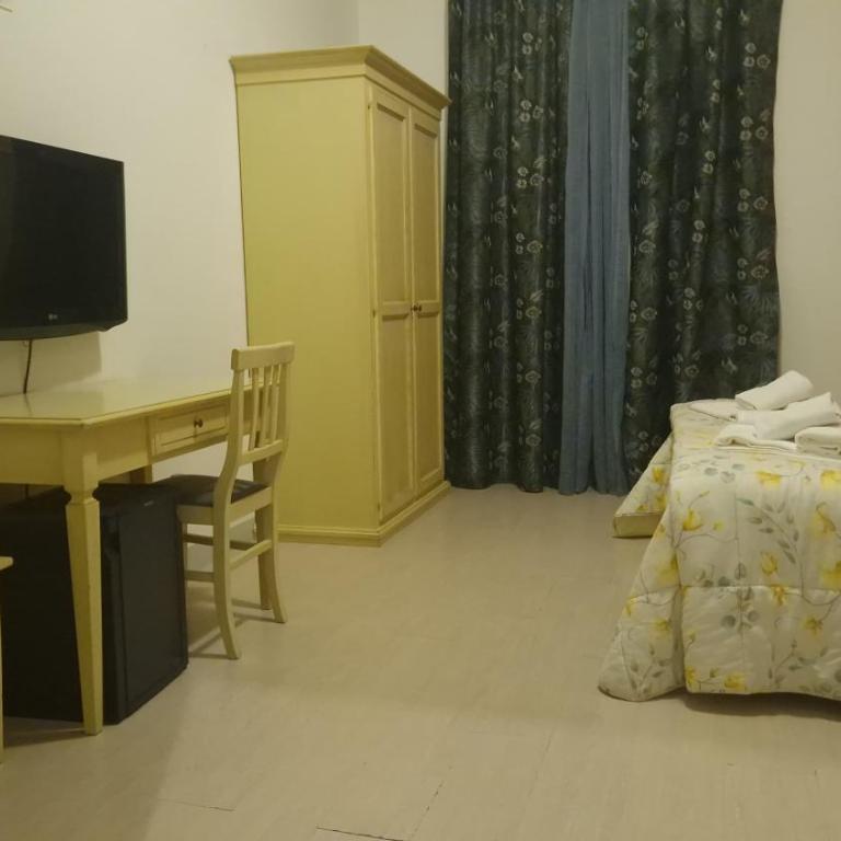 Hotel Genzianella - Camera Standard Matrimoniale/Doppia con Letti Singoli con Bagno Privato - 5